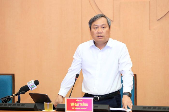 Chủ tịch UBND thành phố Vũ Đại Thắng phát biểu kết luận cuộc họp. Ảnh: Viết Thành