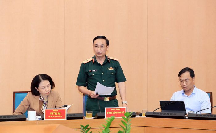 Thiếu tướng Lưu Nam Tiến, Chính ủy Bộ Tư lệnh Thủ đô phát biểu. Ảnh: Viết Thành