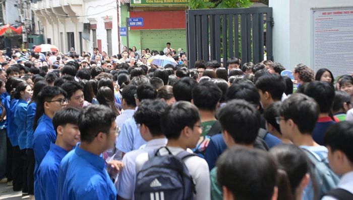 Gần 125.000 học sinh Hà Nội vừa hoàn thành kỳ thi lớp 10 THPT công lập. Ảnh: ND