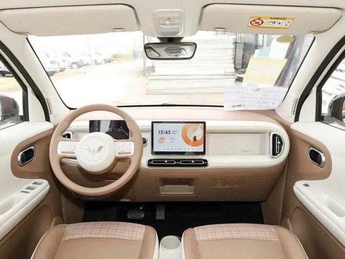 Dù là mẫu xe giá rẻ song Mini EV vẫn được trang bị nội thất ở mức hiện đại trong phân khúc. Ảnh: Tổng hợp