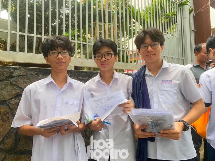 "Khi kết thúc môn thi cuối cùng, mình vừa hồi hộp, lo lắng nhưng cũng khá hứng khởi vì mùa hè đang chờ đón mình". Ảnh: Ngọc Thư