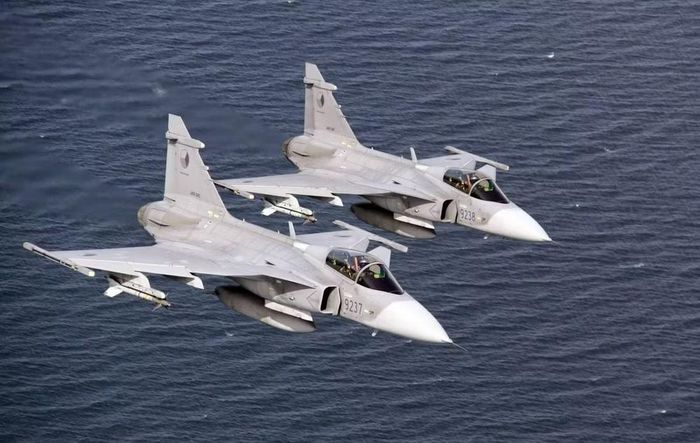 Nếu thương vụ được thông qua, tiêm kích đa năng JAS 39 Gripen có thể trở thành một trong những nhân tố quan trọng định hình lại cán cân sức mạnh trên không tại Ukraine, đồng thời phản ánh xu hướng gia tăng hỗ trợ quân sự của châu Âu đối với Kiev trong cuộc xung đột kéo dài.