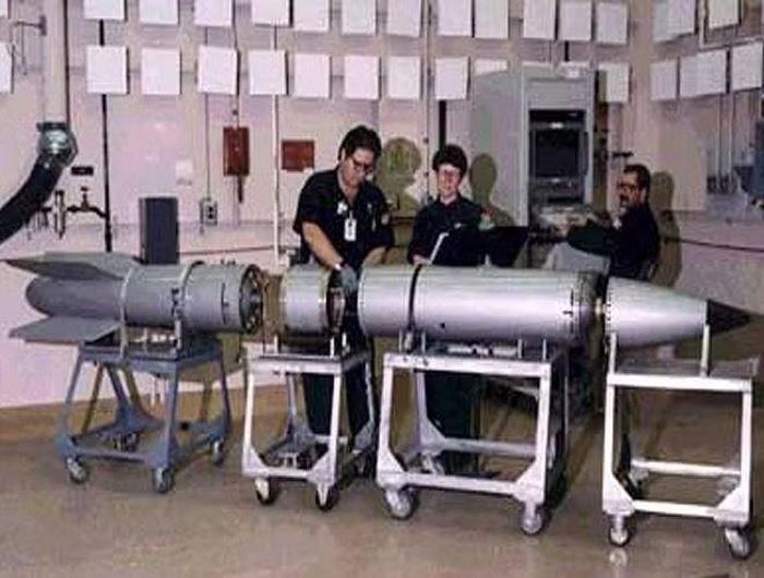 Động thái như vậy sẽ trấn an các đồng minh rằng việc giảm bớt sự hiện diện quân sự và vũ khí thông thường của Mỹ ở châu Âu sẽ không làm suy yếu các đảm bảo an ninh.