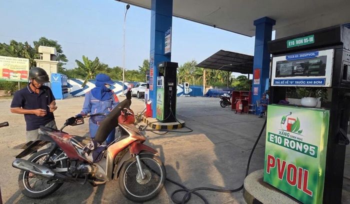 Việc chuẩn bị cho lộ trình xăng E10 cơ bản hoàn tất. Ảnh: Chí Đại