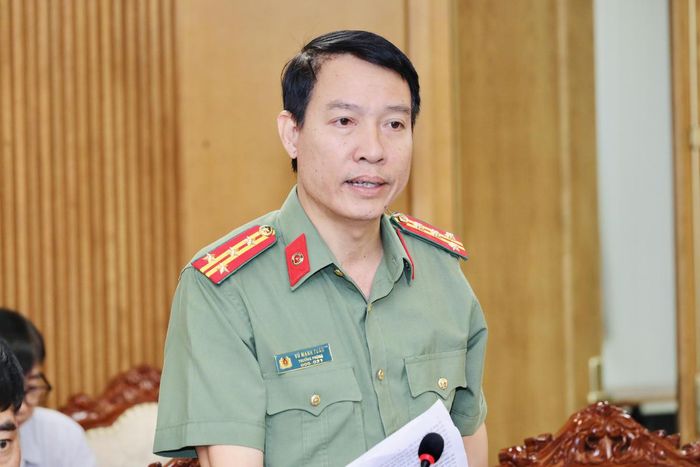 Ông Vũ Mạnh Tuân - Trưởng phòng 6, Cục An ninh chính trị nội bộ (A03), Bộ Công an trao đổi tại hội nghị.