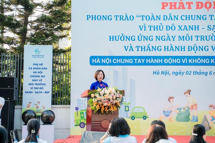 Bà Bùi Huyền Mai, Chủ tịch Ủy ban MTTQ Việt Nam thành phố Hà Nội phát biểu tại lễ phát động. Ảnh: PV