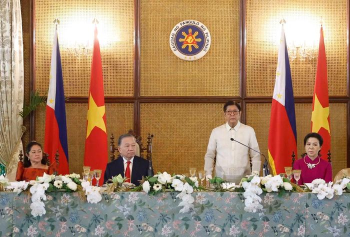  Tổng thống Philippines Ferdinand Romualdez Marcos Jr. phát biểu tại tiệc chiêu đãi chào mừng Tổng Bí thư, Chủ tịch nước Tô Lâm và Phu nhân. Ảnh: TTXVN 