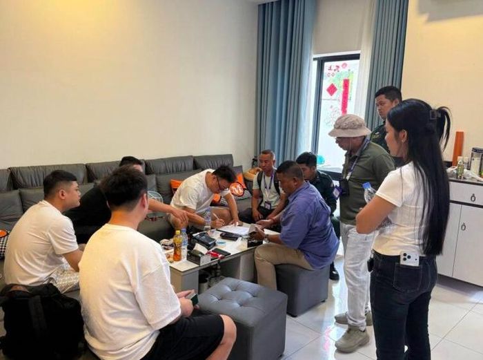  Campuchia triệt phá các nhóm tội phạm lừa đảo trực tuyến ở Phnom Penh. Ảnh: KHMER TIMES 