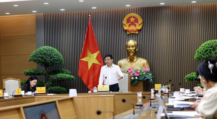  Phó Thủ tướng giao Bộ Tài chính hoàn thiện, trình Thủ tướng Chính phủ dự thảo trước ngày 6-6. Ảnh: VGP 