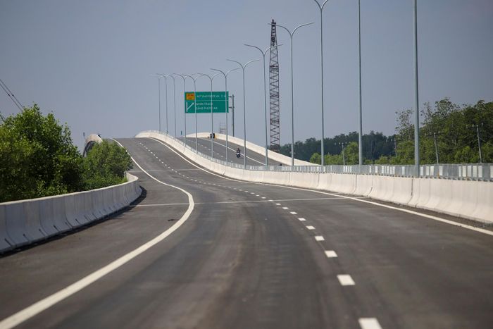  Đồng thời, dự kiến tới quý III, toàn bộ cao tốc Bến Lức - Long Thành hoàn thành, sẵn sàng đón luồng khách nội địa từ khu vực Tây Nam Bộ. 