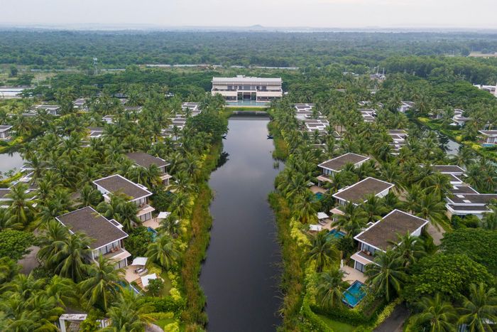  Trong đó, 12 dự án đã đi vào hoạt động với tổng kinh phí đầu tư hơn 5,5 tỷ USD; 24 dự án đang được triển khai, tổng mức đầu tư 1,8 tỷ USD; 5 dự án đang kêu gọi đầu tư, dự kiến cần hơn 3 tỷ USD. 