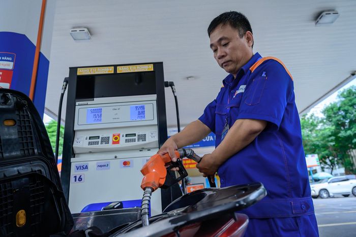  Nhiều hãng xe tại Việt Nam cho biết xe máy, môtô còn đang kinh doanh đều tương thích xăng E10. Ảnh minh họa: Hoài Bảo. 