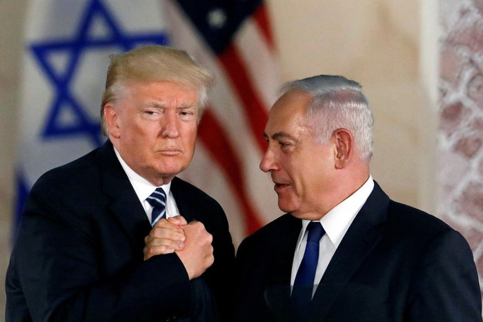  Israel không mặn mà với thỏa thuận giữa Mỹ và Iran, vì vậy việc ông Trump kiềm chế được ông Netanyahu là điều rất quan trọng lúc này. Ảnh: Reuters. 