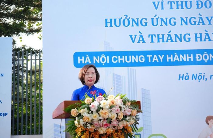 Chủ tịch Ủy ban MTTQ Việt Nam thành phố Hà Nội Bùi Huyền Mai phát biểu