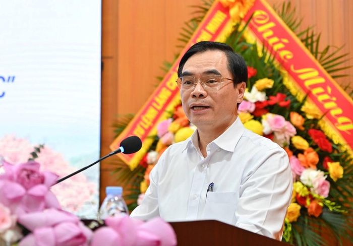 PGS.TS Dương Trung Ý, Ủy viên BCH Trung ương Đảng, Tổng Biên tập Tạp chí Cộng sản.