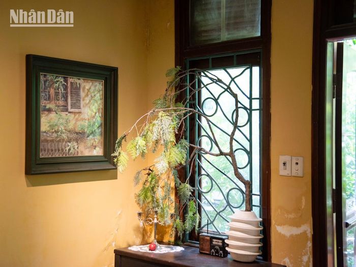 Nhiều người tìm thấy trong tranh phố Hà Nội của Doãn Đức Tiến những ký ức tuổi thơ xưa cũ.