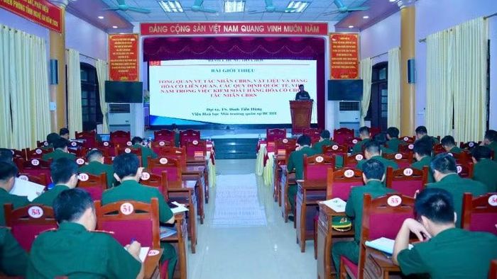 Tại hội nghị, các học viên được tập huấn nhiều nội dung quan trọng.