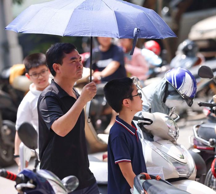 Kỳ đánh giá thu hút sự quan tâm của đông đảo học sinh, phụ huynh.
