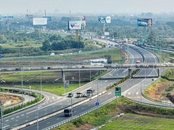 Đường cao tốc Trung Lương-Mỹ Thuận.