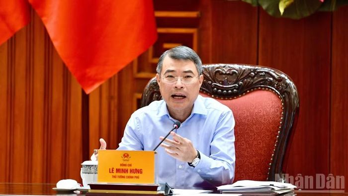  Thủ tướng Lê Minh Hưng nhấn mạnh, Việt Nam đi sau nên phải có cơ chế, chính sách đủ mạnh để thu hút nhà đầu tư nhưng vẫn quản lý được, kiểm soát rủi ro, giữ vững ổn định kinh tế vĩ mô, bảo đảm tăng trưởng bền vững. (Ảnh: Thanh Giang) 