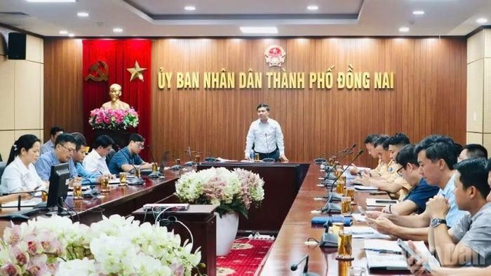 Phó Chủ tịch Ủy ban nhân dân thành phố Đồng Nai Hồ Văn Hà phát biểu tại buổi làm việc.