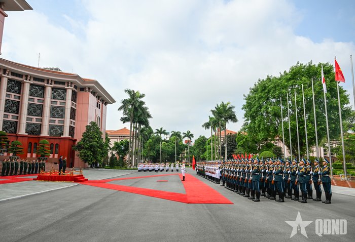 Quang cảnh lễ đón chính thức.