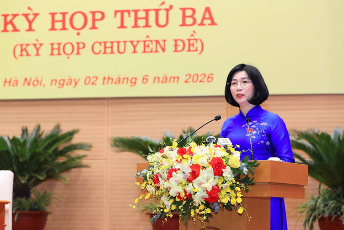  Chủ tịch HĐND TP Hà Nội Phùng Thị Hồng Hà phát biểu khai mạc kỳ họp. Ảnh: NGUYỄN HỢP 