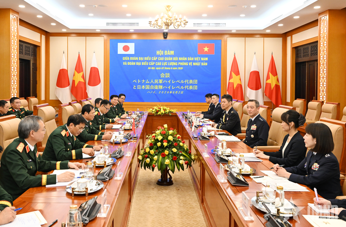  Quang cảnh hội đàm. 