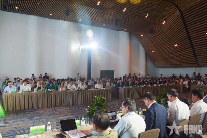 Các đại biểu tham dự hội thảo. 