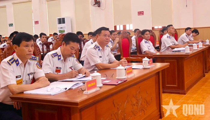  Các đại biểu dự khai mạc hội thi. 
