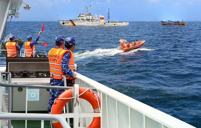 Tuần tra kiểm soát trên biển.