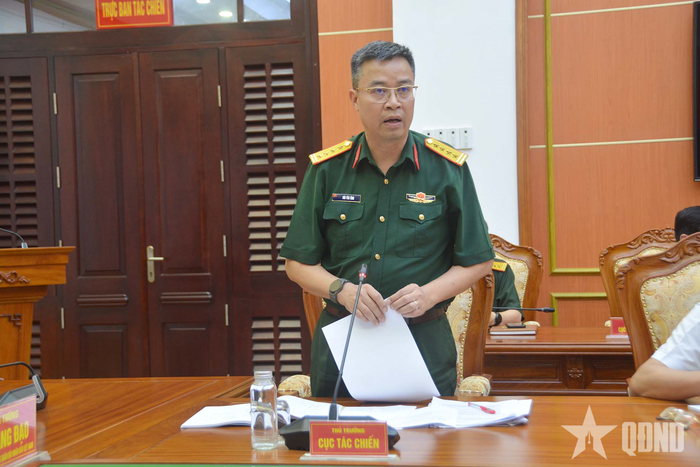  Đại diện lãnh đạo Cục Tác chiến, Bộ Tổng Tham mưu phát biểu tại hội nghị.