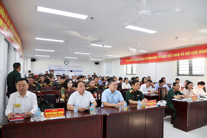  Các đại biểu dự hội nghị. 