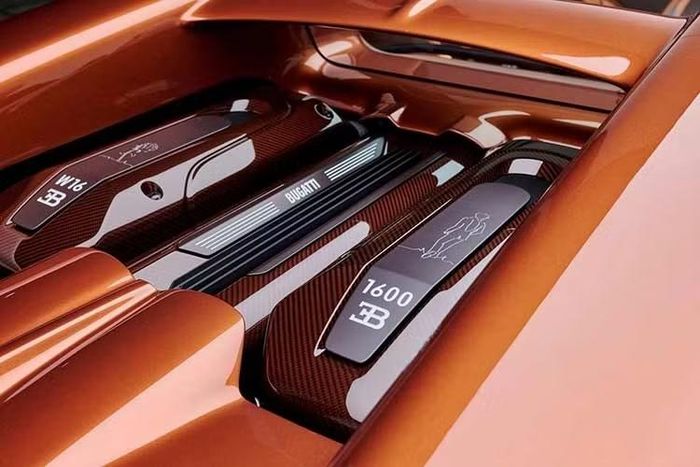 Xe có khả năng đạt tốc độ tối đa 380 km/h ở các chế độ lái thông thường như EB, Autobahn hay Handling. Khi kích hoạt chế độ chuyên dụng bằng chìa khóa Speed Key, giới hạn tốc độ sẽ được mở rộng lên mức 420 km/h.