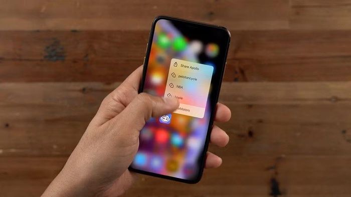 Một trong những nguyên nhân khiến 3D Touch thất bại được cho là do các nhà phát triển ứng dụng không khai thác triệt để khả năng của công nghệ này, khiến những lợi ích thực tế mang lại chưa đủ sức thuyết phục để hình thành thói quen sử dụng lâu dài.