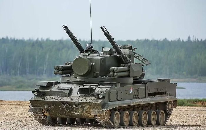 Hệ thống Tunguska đã được trang bị module ngắm bắn mới, khác biệt hẳn so với bản cơ sở.