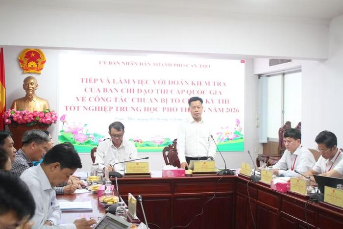 Thứ trưởng Lê Quân phát biểu tại buổi làm việc.