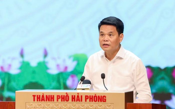 Ông Lê Ngọc Châu - Bí thư Thành ủy Hải Phòng, phát biểu tại hội nghị.