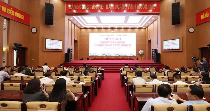 Toàn cảnh hội nghị.