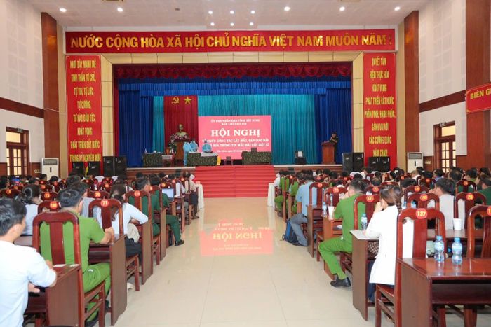 Toàn cảnh hội nghị.