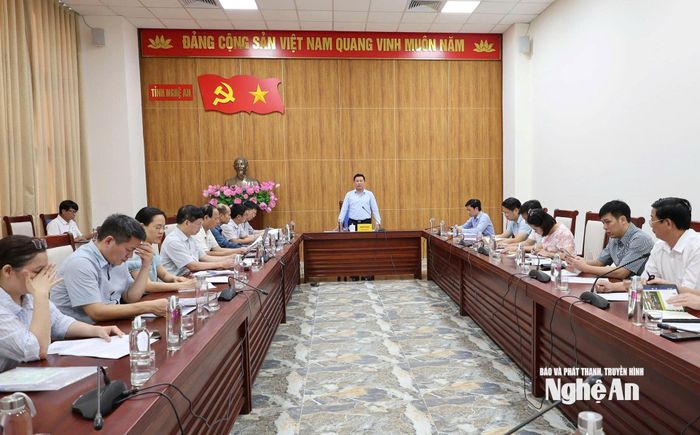 Quang cảnh buổi làm việc. Ảnh: Nguyễn Nam