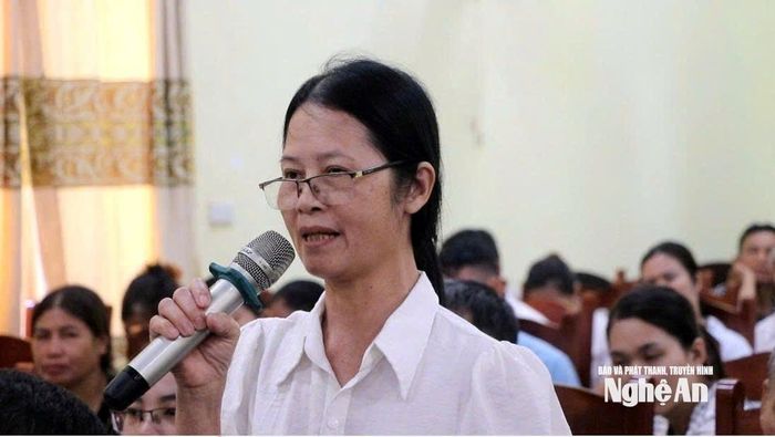 Cử tri kiến nghị nhiều vấn đề phát sinh ở cơ sở.