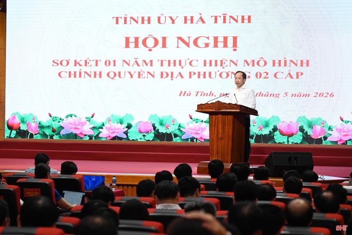 Đồng chí Nguyễn Duy Lâm - Ủy viên Trung ương Đảng, Bí thư Tỉnh ủy, Trưởng đoàn ĐBQH tỉnh nhấn mạnh yêu cầu các địa phương, đơn vị khẩn trương triển khai việc sắp xếp thôn, tổ dân phố bảo đảm đồng bộ với mô hình chính quyền địa phương 2 cấp.