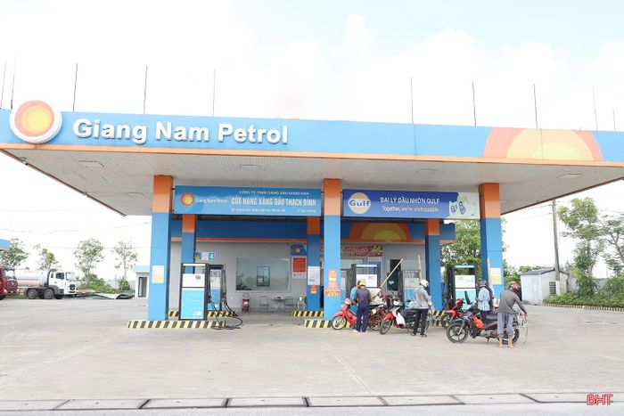 Xăng E10 áp dụng bắt buộc kinh doanh tại các cửa hàng xăng dầu từ ngày 1/6/2026.