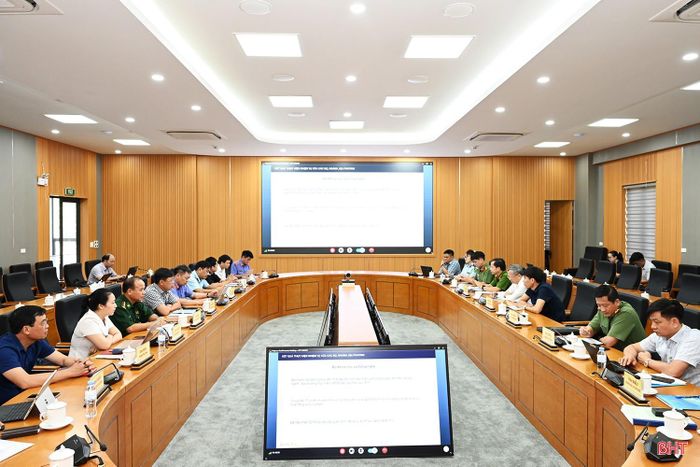 Đại biểu dự điểm cầu Hà Tĩnh.