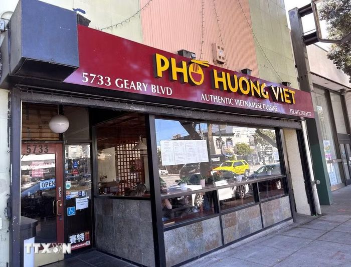 Du khách có thể thưởng thức phở Việt Nam trong hành trình khám phá ẩm thực đa văn hóa của thành phố San Francisco. (Ảnh: Ngọc Quang/TTXVN)