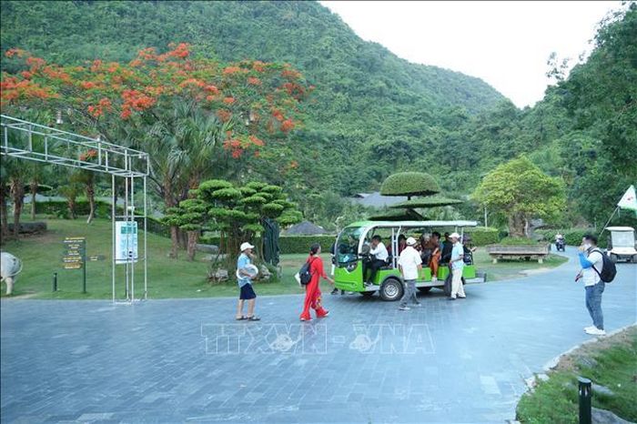 Khu du lịch sinh thái Vườn chim Thung Nham đưa các sản phẩm theo bộ tiêu chí Du lịch xanh vào hoạt động.
