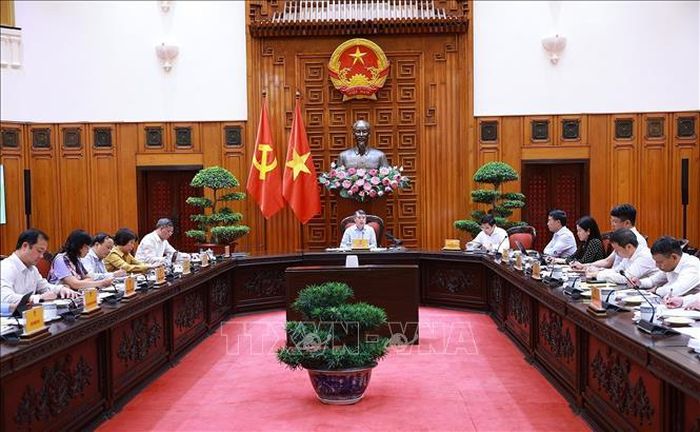 Thủ tướng Lê Minh Hưng chủ trì cuộc họp về phát triển Trung tâm tài chính quốc tế tại Việt Nam. Ảnh: Dương Giang/TTXVN