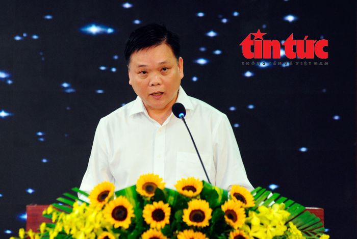 Ông Trần Hoàng Quân, Phó Giám đốc Sở Xây dựng TP Hồ Chí Minh phát biểu tại hội nghị.
