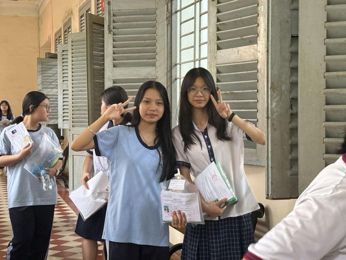 Thí sinh thi chuyên tại Trường THPT Trưng Vương.